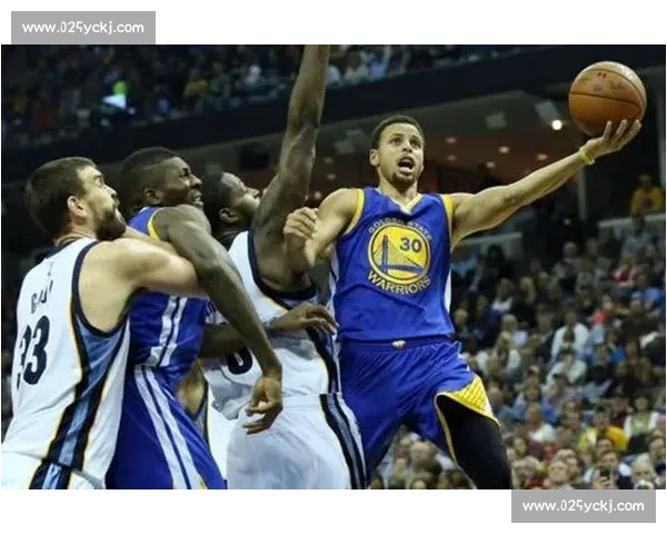 突破上篮技巧解析 如何有效提高篮球突破上篮成功率